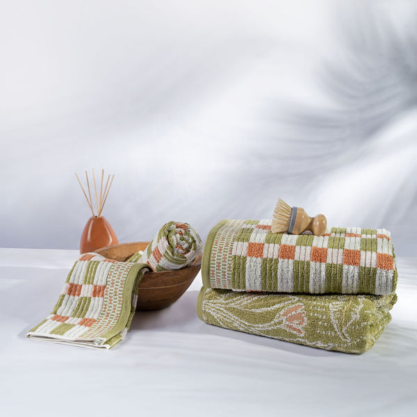 Classic Tranquil Blossoms Towel Set, Cerena|550 GSM Cotton