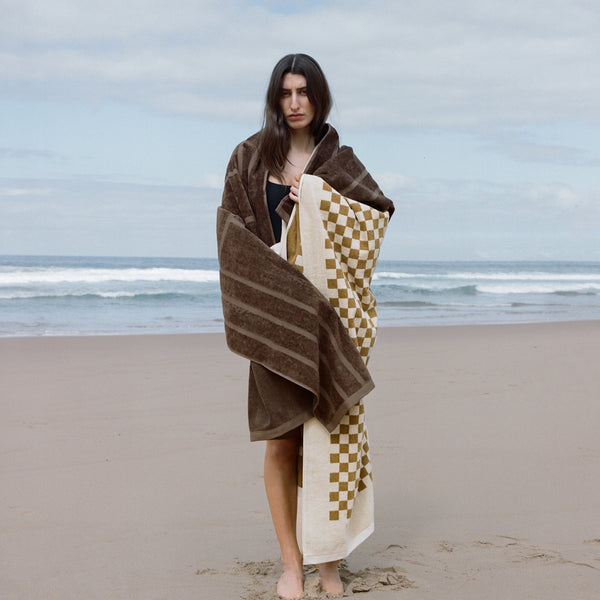 WOODFORD POOL TOWEL
tabac