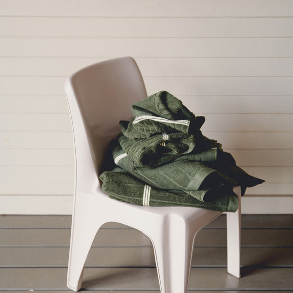 SELF CARE SET 11
moss