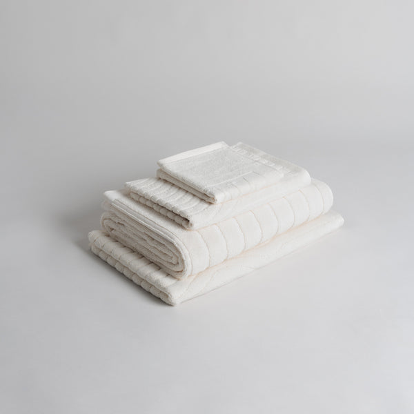 SELF CARE SET 09
ivory