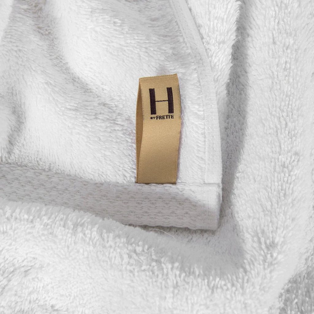 Simple Border Bath Towel