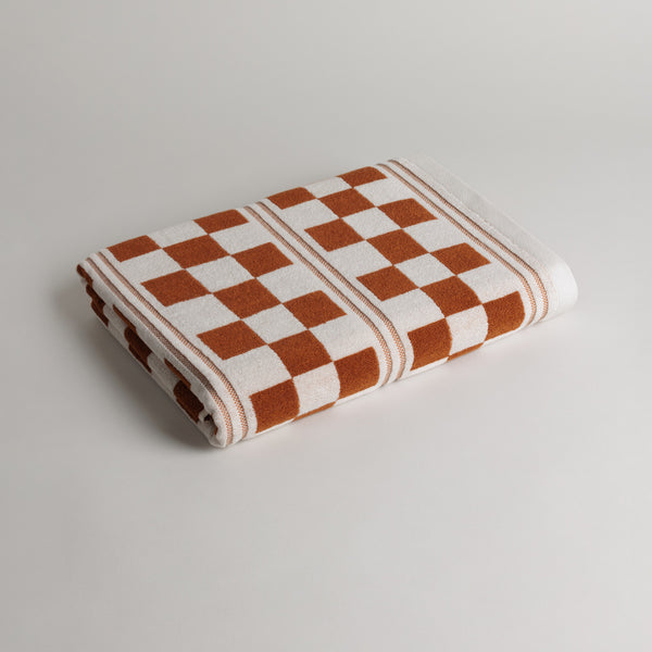 BUSBY POOL TOWEL
fuyu & chalk