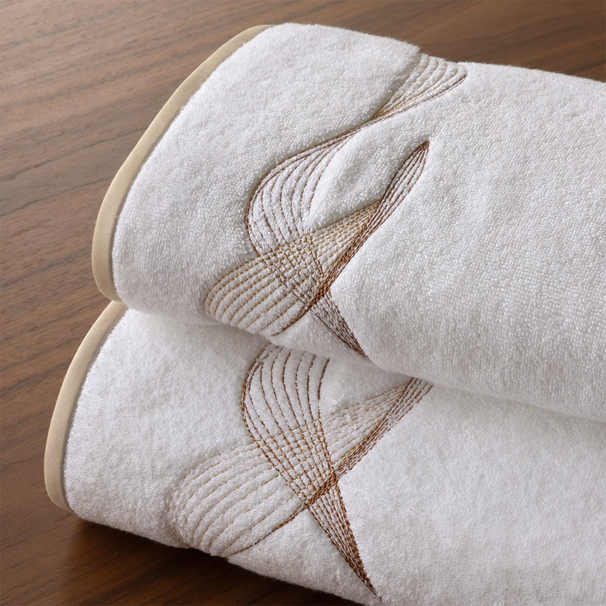 Yves Delorme Couture Zephyr Towels