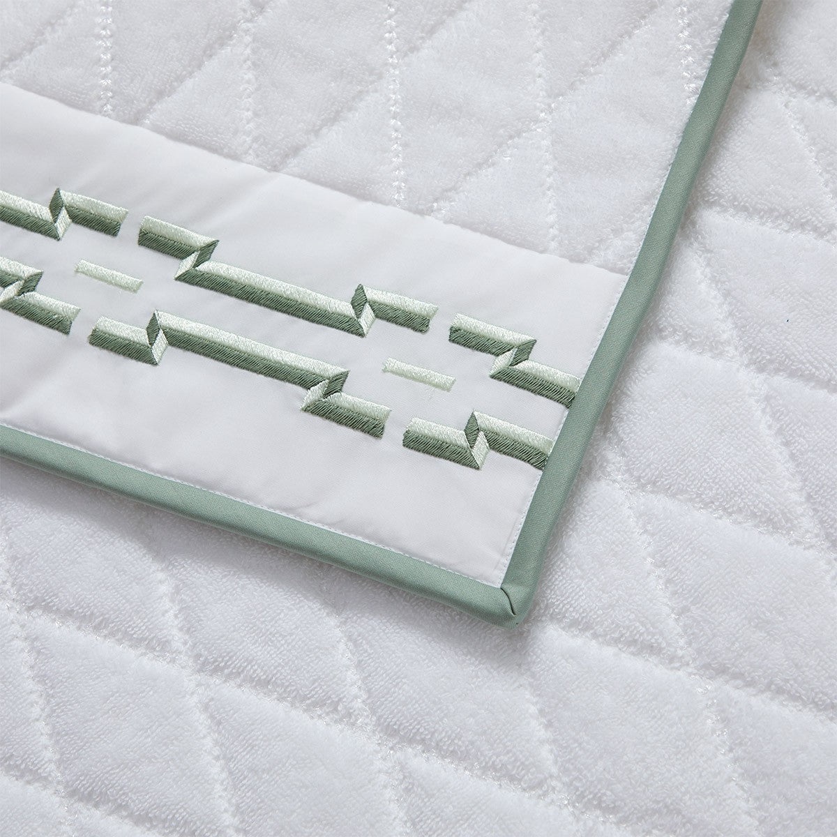 Yves Delorme Couture Tuileries Bath Mat