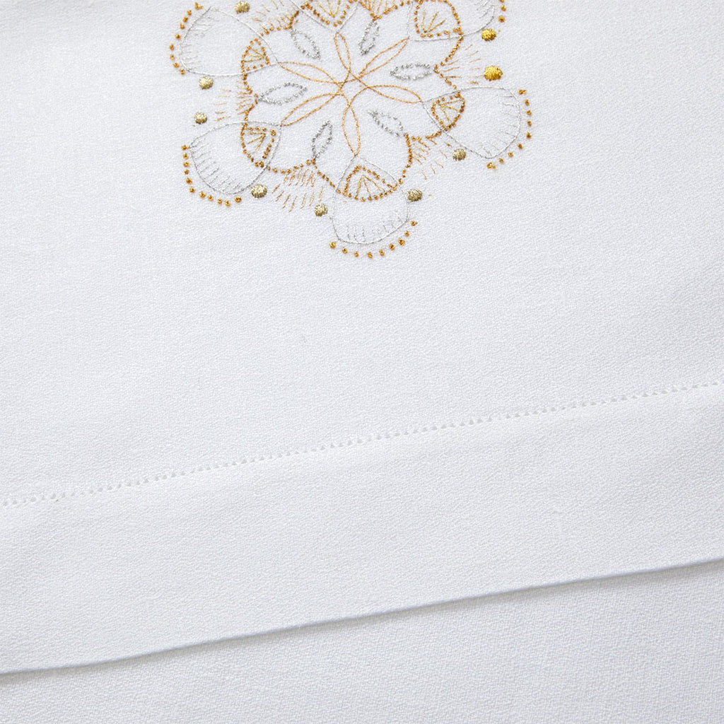 Yves Delorme Couture Lully Fingertip Towel