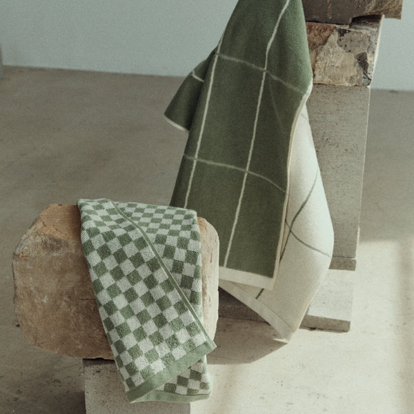 CLASSIC BATHING SET 12
sage & chalk