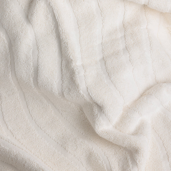 JOHANNA BATH SHEET
ivory