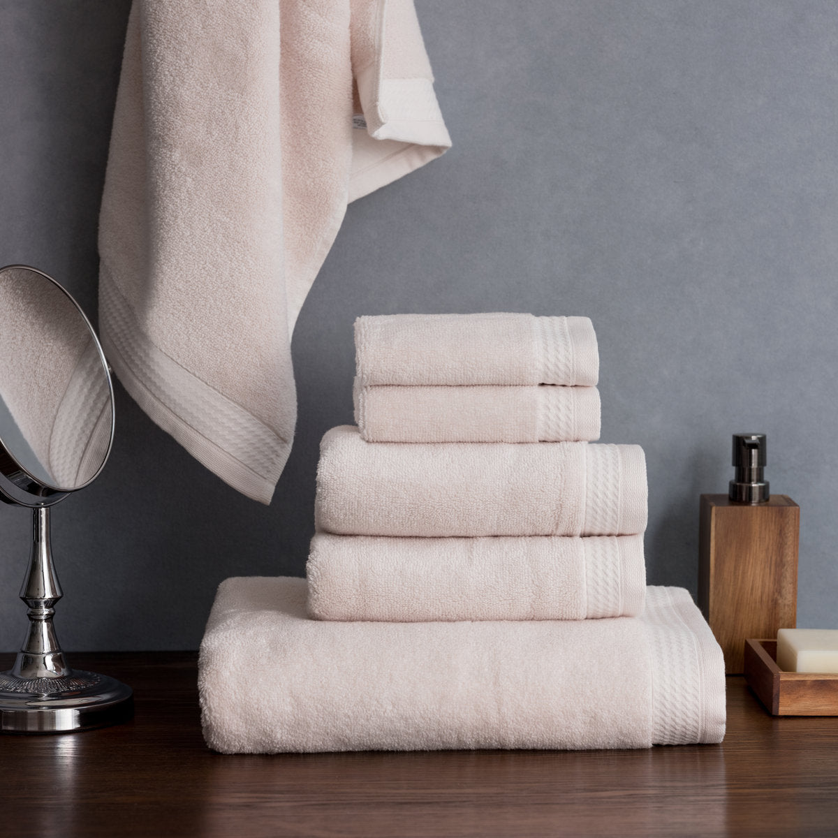 Prague 6 Piece Towel Set