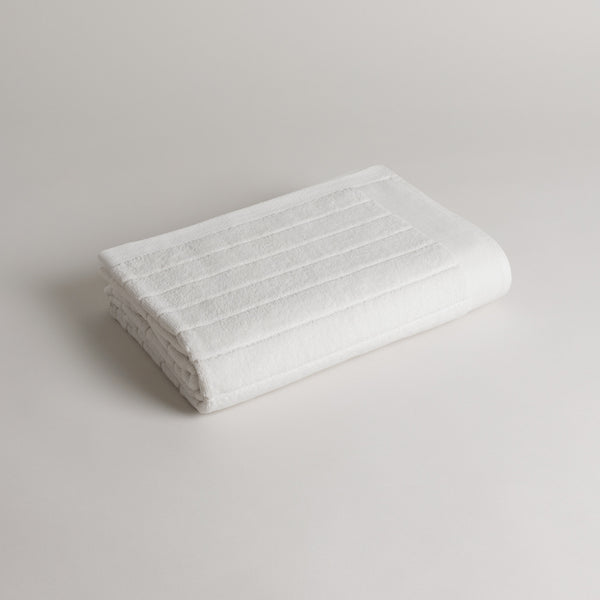 GRANDE BATH TOWEL
stone