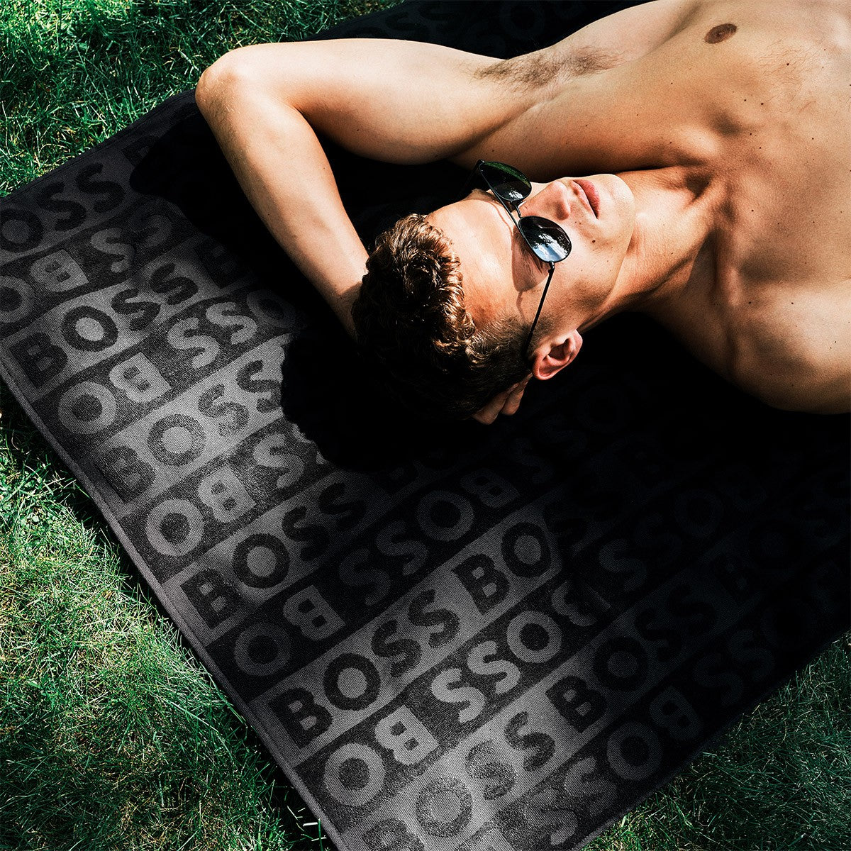 BOSS Home FONT Beach Towel